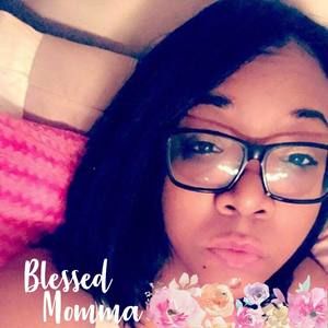 Meet your Posher, Latoya